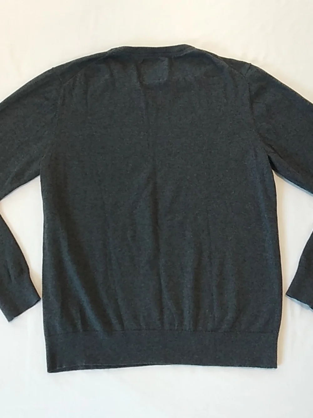 St. John's Bay Cashmere/Cotton Blend Men's V-Neck Sweater - Charcoal Size Medium